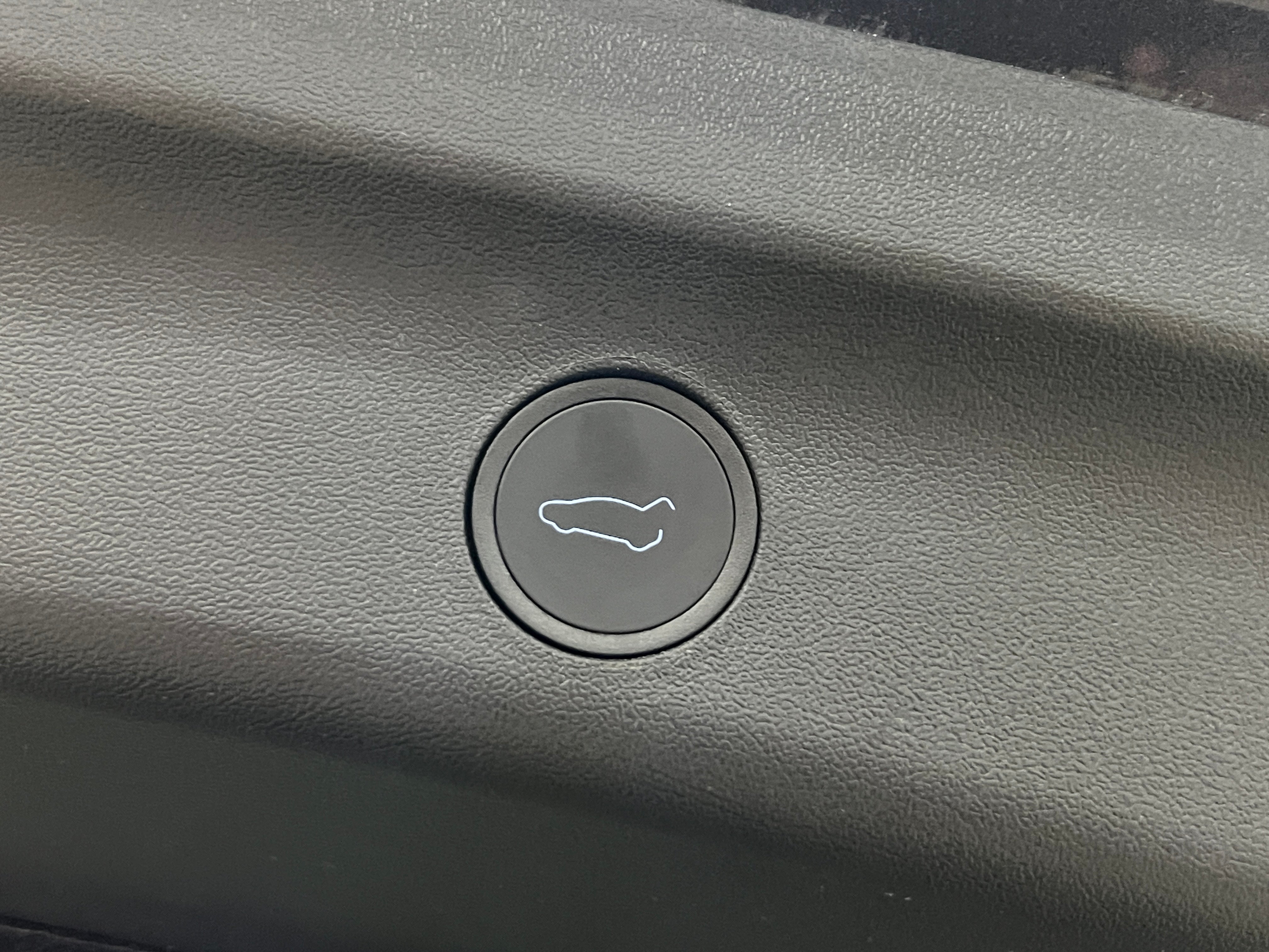 tesla model y 2025 7SAYGDED9SF280963 image tesla model y 2025 7SAYGDED9SF280963 image